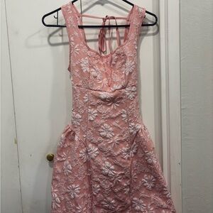 Chic Pink Floral Dress